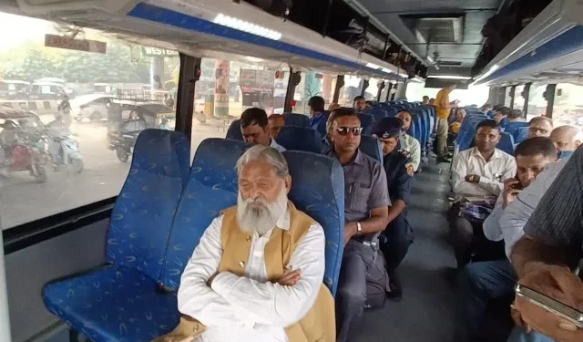 एक्शन मोड में विज, बस अड्डों पर लगाई पैनी नजर