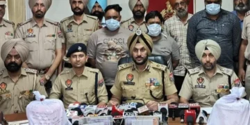 जेल वार्डन समेत तीन नशा तस्कर करोड़ों की ड्रग्स के साथ गिरफ्तार