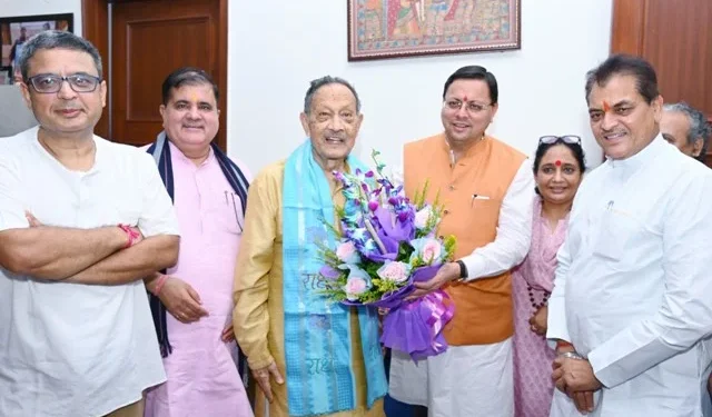 धामी ने दी पूर्व सीएम खंडूरी को जन्मदिन की बधाई