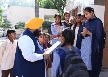 बैंस ने किया स्कूल ऑफ एमिनेंस का दौरा