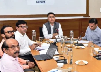 मंत्री ने दी नागरिक केंद्रित सेवाओं के पेंडिंग मामलों पर डेडलाइन