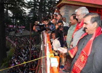 मुख्यमंत्री ने जाखू में किया रावण दहन