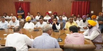 सीएम के हस्तक्षेप के बाद आढ़तियों ने हड़ताल वापस ली