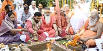 सीएम नायब सिंह सैनी को पूज्य संतों ने दिया आशीर्वाद