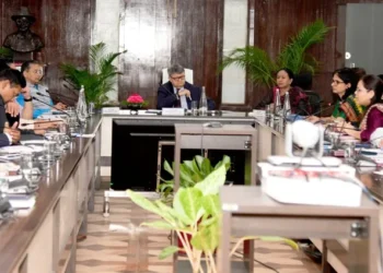 सीएस ने नीति आयोग के सामने रखे उत्तराखंड के मुद्दे