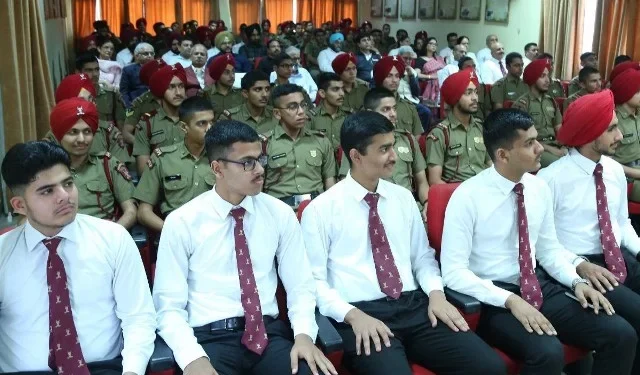 M.R.S.A.F.P.I.के 20 कैडेट N.D.A. और T.E.S.की मेरिट सूची में