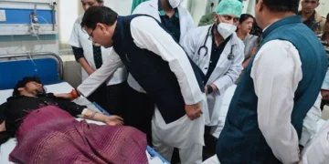 अल्मोड़ा बस हादसा - सीएम धामी पहुंचे रामनगर, घायलों का जाना हाल