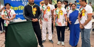 खेल मंत्री ने वॉकथॉन को हरी झंडी दिखाकर किया रवाना