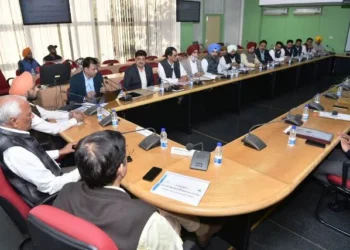 जल संरक्षण के लिए आधुनिक प्रणाली विकसित की जाए - मंत्री