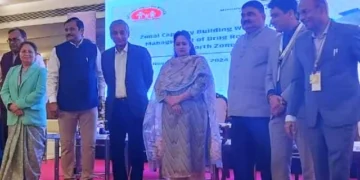 निर्माणाधीन अस्पतालों के कार्यों में तेजी लाई जाए - आरती सिंह