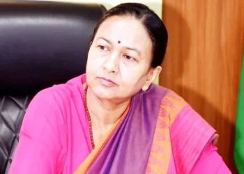 मीटिंग से अबसेंट सचिवों को लगी फटकार