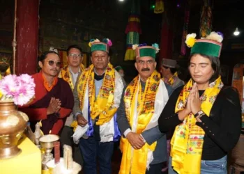 मुख्यमंत्री ने कल्पा में बालिका आश्रम का दौरा किया