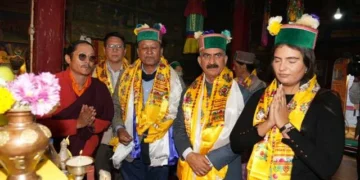मुख्यमंत्री ने कल्पा में बालिका आश्रम का दौरा किया
