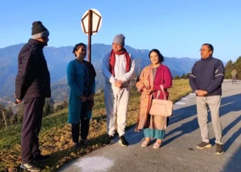 मॉर्निंग वॉक के दौरान सीएम धामी ने की लोगों से की मुलाकात