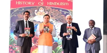 सीएम धामी ने किया पुस्तक का विमोचन