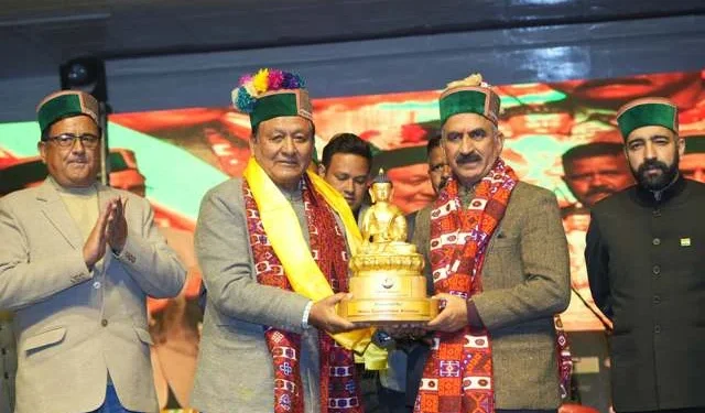 सीएम ने किन्नौर महोत्सव के समापन समारोह में लिया भाग