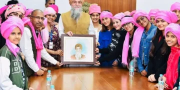स्कूली छात्राओं ने की स्पीकर से मुलाकात