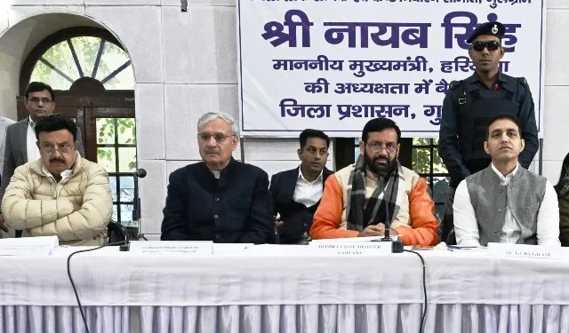 गुरुग्राम में सफाई व्यवस्था पर सीएम ने दिए सख्त निर्देश