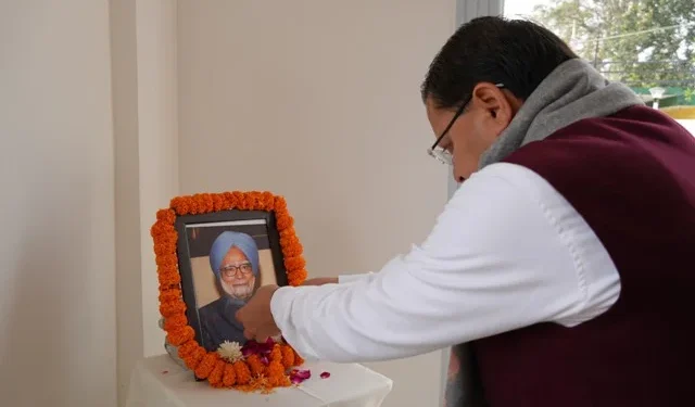 धामी ने पूर्व प्रधानमंत्री मनमोहन सिंह के निधन पर शोक प्रकट किया