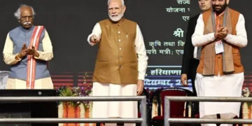 पीएम ने देशव्यापी बीमा सखी योजना का किया शुभारंभ