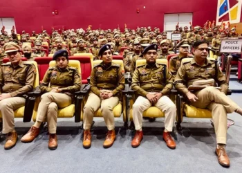 पूरी निष्ठा व ईमानदारी से करें काम पुलिस कर्मचारी - डीजीपी