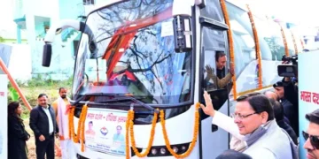 भारत दर्शन यात्रा पर उत्तराखंड की विशेषता के बारे में बताएं स्टूडेंट्स - धामी