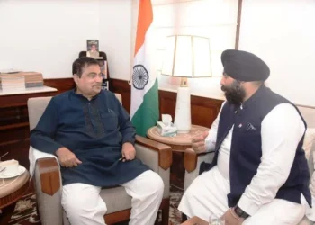 मंत्री बैंस की केंद्रीय मंत्री गडकरी से मुलाकात