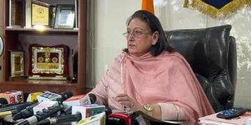 महिला आयोग ने एसजीपीसी चीफ को जारी किया नोटिस