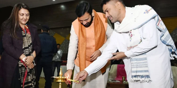 मुख्यमंत्री ने किया क्राफ्ट प्रदर्शनी का उद्घाटन