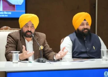 मुख्यमंत्री ने फिनलैंड से लौटे टीचरों से की चर्चा