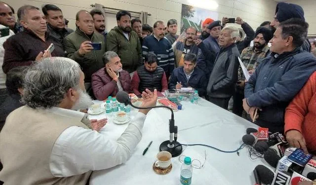 विज ने एसएचओ को किया सस्पेंड