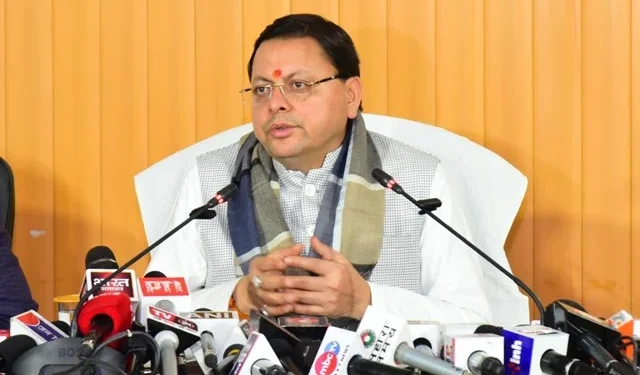 सीएम ने किया 10 वें विश्व आयुर्वेद कांग्रेस के कर्टेन रेजर का विमोचन