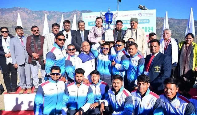 सीएम ने टिहरी वॉटर स्पोर्ट्स कप के समापन समारोह में लिया भाग