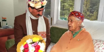 सीएम ने पूर्व मंत्री व वरिष्ठ कांग्रेस नेता विद्या स्टोक्स से भेंट की