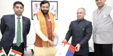 सीएम ने सशस्त्र सेना झंडा दिवस कोष में दिया योगदान