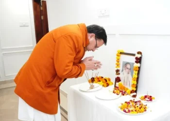 सीएम ने स्व. इंद्रमणि बड़ोनी को अर्पित की श्रद्धांजलि