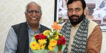 सीएम से आईजीयू कुलपति ने की मुलाकात
