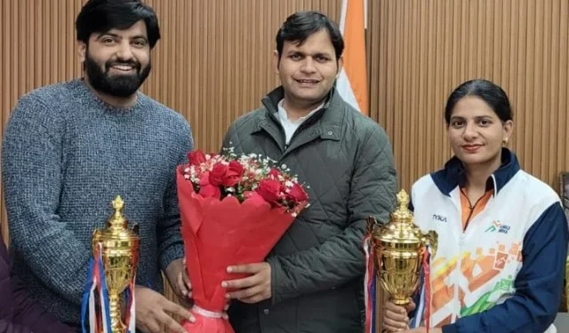 खेल मंत्री ने दी बास्केटबॉल की विजेता टीमों को बधाई