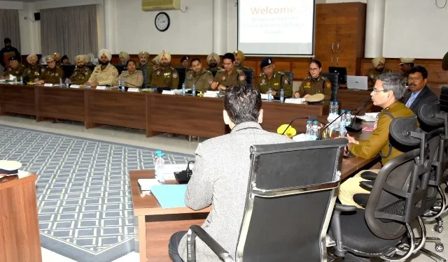 गणतंत्र दिवस के मद्देनजर पंजाब पुलिस ने बढ़ाई चौकसी