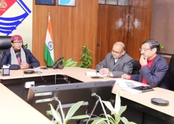 दुनियाभर में मौजूद उत्तराखंड के प्रवासी ले रहे हैं राज्यों में गांवों को गोद