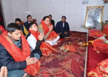 धामी ने की मां सुरकंडा मंदिर में पूजा