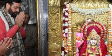 नववर्ष पर सीएम ने की माता मनसा देवी मंदिर में पूजा