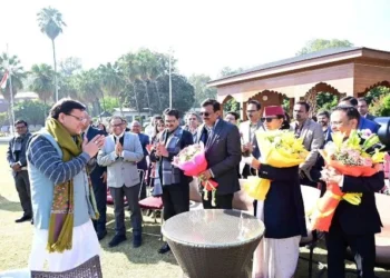 नववर्ष पर सीएम से मिले मंत्री और अफसर