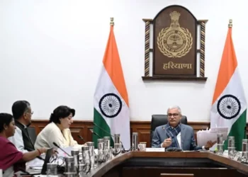 बेहतर तालमेल के लिए वरिष्ठ अधिकारियों की रेगुलर बैठक जरूरी - जोशी