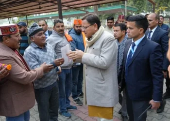 मुख्यमंत्री धामी ने सुनी लोगों की समस्याएं