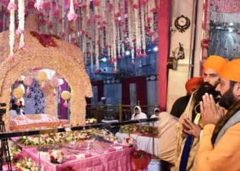 मुख्यमंत्री ने नाडा साहिब गुरुद्वारा में मत्था टेका