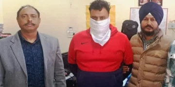 रिश्वत लेते सिपाही गिरफ्तार