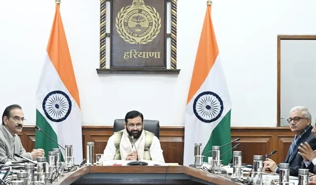 वरिष्ठ नागरिक सरकारी खर्च पर कर सकेंगे महाकुंभ तीर्थ के दर्शन