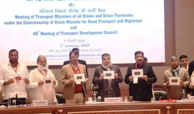 विज ने रोड एक्सीडेंट में कमी लाने पर रखे अहम सुझाव