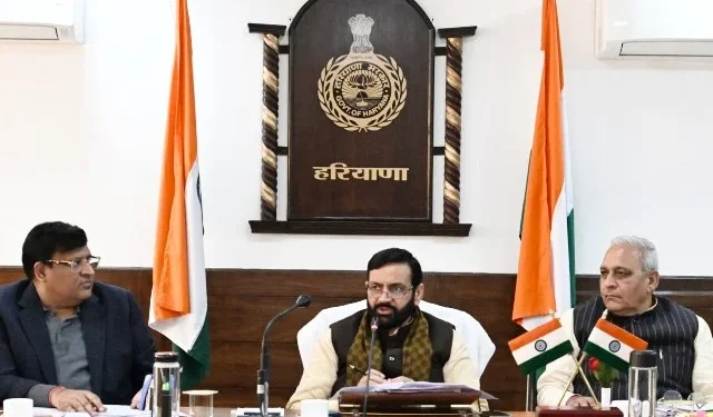 सरकारी भवनों पर लगेंगे रूफटॉप सोलर पावर प्लांट